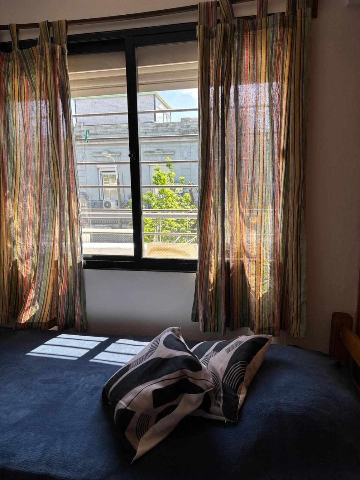 Apartamento Duplex Moderno, Luminoso Y Centrico En Mvd 3 2 Banos